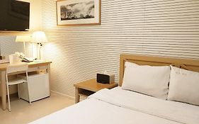 Golden Park Hotel